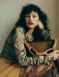 However, when phoebe wins a contest to meet him after his concert, she discovers he actually has no talent, doesn't write or compose any of the songs he sings, lip syncs his songs, is a fake, and can't play the guitar or dance. Benedetta Bruzziches S S 21 Various Campaigns