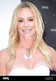 Elizabeth armstrong hi-res stock photography and images