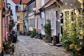 Auch bei dem geeigneten buchungszeitpunkt lässt sich vieles sparen. 7 Grunde Urlaub In Danemark Zu Machen Lilies Diary Der Alltagliche Wahnsinn Danemark Urlaub Urlaub Danemark