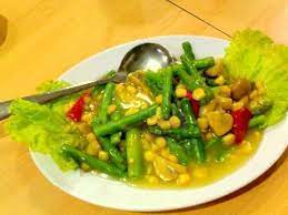 Edamame juga kaya akan folat, vitamin k, dan serat. 10 Resep Vegetarian Sehari Hari Ala Restoran Lumbung Resep