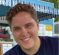 Brittany Deas's Instagram, Twitter & Facebook