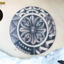 A sleeve looks just as pretty as this tiny bouquet on model kaia gerber. Tattoo In Phuket Tattoo Tribal Designs Best Tattoo Shop In Phuket Town Gallery Tattoo Images Tattoo And Picture Of Tattoo In Phuket Thailand Old Man Tattoos Phuket Thailand