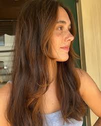 Lindsay Lake's Instagram, Twitter & Facebook