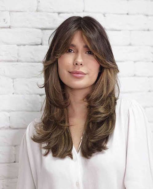 51 Gorgeous Butterfly Haircut Ideas to See Before You Try