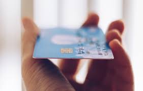 Ã¨ sufficiente, infatti, essere titolari di un qualsiasi conto corrente bancario. Quanto Costa Prelevare Con Bancomat In Sportello Altra Banca I Costi Medi 2021 Per Banca Businessonline It