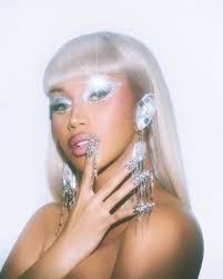 ICYMI: This clip of #Trump has been circulating of him speaking to the  Black Conservative Federation back in February. #Trump asked the crowd  whether they wanted “the Black president or the white