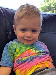 Red Guy says: “Don't forget to floss today!”