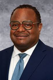 Thomas Bradley's Instagram, Twitter & Facebook