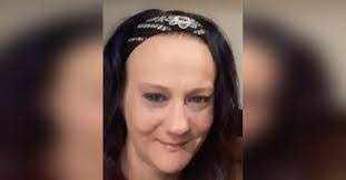 Candice Wilcox's Instagram, Twitter & Facebook