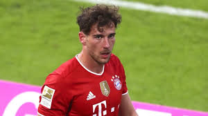 When julian nagelsmann (34) saw the painful face of leon goretzka (26), the bayern coach rushed over! Leon Goretzka Verletzt Em In Gefahr Sport Sz De