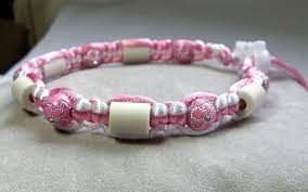 Dieses hunde zeckenhalsband wirkt sehr natürlich und ist für kleine hunde oder sehr empfindliche. Es Schmuckdesign Em Keramik Anti Zecken Halsband