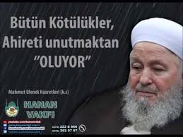 Yazılırsa, o kişi mezarında korkmaz, kabrine cennetten bir pencere açar, cennet bahçelerinden bir bahçe yapar. Cubbeli Ahmet Hoca Icin 600 Fikir 2021 Dualar Duanin Gucu Guzel Soz