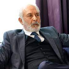 Ali sürmeli son oynadığı dizilerden servet dizisinde ise kudret fettah karakterini canlandırdı. Ali Surmeli Kimdir Ali Surmeli Nereli Kac Yasinda Ali Surmeli Dizileri Filmleri Haberler