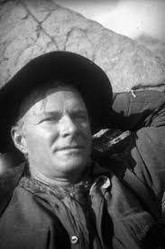 Fern Dawson's Instagram, Twitter & Facebook