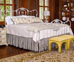 While the word is out that griswold cast iron is the name to collect, some asking prices have skyrocketed and are getting onto the crazy territory. What To Look For When Buying An Antique Iron Bed Brass Beds Of Virginia