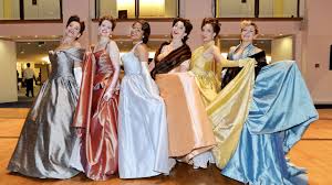 Als mittelständisches unternehmen bieten wir ihnen qualitativ hochwertige lösungen im bereich des maschinenbaus und der sonderanfertigungen. Drei Wochen Nach Gesichtslahmung Fit Auf Operngala Blitzheilung Bei Bouffier Regional Bild De