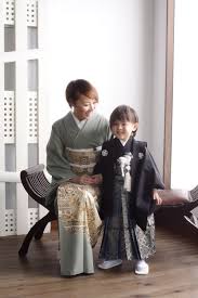 スタジオズイムです 七五三に お子様と一緒に お母様もお着物が素敵 七五三 着物スタイル 着物