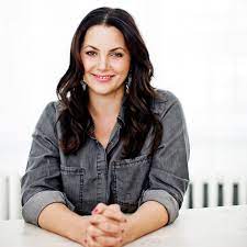 Deen resides in savannah, georgia, where she owns and operates the. Paula Lambert Beim Sex Spielt Die Figur Keine Rolle Brigitte De