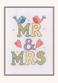 Aida 14, white 197w x 140h stitches size(s): Mr Mrs Love Anchor