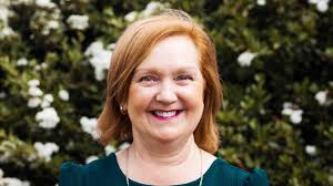 Queen honours the work of three remarkable physiotherapists