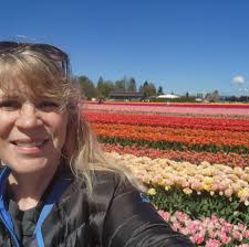 Should this bee be in my hive?