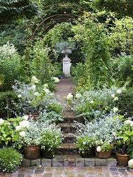 Pin By Susanne Alton On Gardening Courtyard Gardens Design Exquisite Gardens Beautiful Gardens