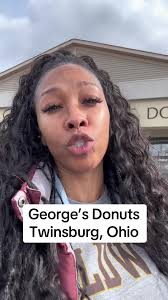 Therapeutic Decluttering Tips for a Simpler Life