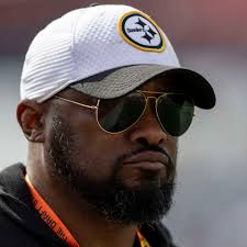 Pittsburgh Steelers Legend Thinks Aaron Rodgers On Verge of Retiring