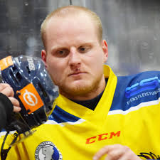 Vertrag verlängert: Tim Ludwig weiterhin beim EHC Waldkraiburg