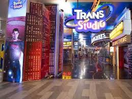 Di trans studio sendiri menawarkan berbagai wahana yang dapat membangkitkan jiwa petualang anda. Syarat Masuk Ke Trans Studio Bandung Saat New Normal