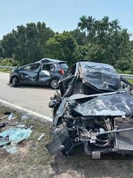 Ikuti perkembangan semasa yang sahih di semua pautan media sosial rasmi berita rtm: Nak Pandu Laju Pergi Litar Bukan Tayang Di Jalan Raya Ras Adiba