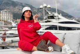 Georgina rodríguez y cristiano ronaldo, a pleno sol georgina rodríguez ha querido recordarle a su novio lo felices que fueron despidiendo el año 2017. Cristiano Ronaldo S Model Girlfriend Georgina Rodriguez Shares First Look Of Her Netflix Project