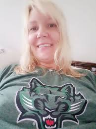 Let's hear it for all the moms in the Binghamton community! Happy Mother's  Day! 💚💐