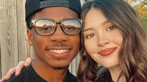 ‘Duck Dynasty’s Priscilla Robertson, 19, Gives Birth to First Baby