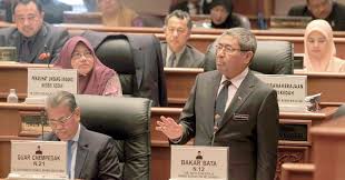 The finding shows that there are some problems in translating old malay manuscripts which involve the overloaded use of arabic language and dialect, blurry writing, the use of old version of jawi scripts and. Kedah Assemblymen Back Free Water Programme