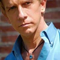 200+ perfiles de «Schultz»