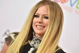 Последние твиты от avril lavigne (@avrillavigne). Avril Lavigne S New Love Affair With The Devil Is Complicated