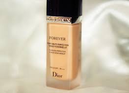 This foundation gives a smooth and creamy texture to your skin by easily blending into the skin. Dior Foundation For Oily Skin Off 73 Www Amarkotarim Com Tr