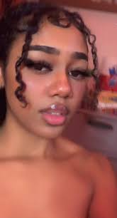 Uwukittywaifu - unleash your deepest fantasies