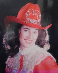 Lacey Weiss's Instagram, Twitter & Facebook