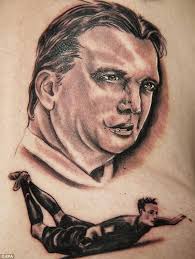 Джанлуиджи доннарумма 99 | gigio donnarumma 99 запись закреплена. Dream Team This Louis Van Gaal X Robin Van Persie Tattoo Facebook