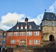 Die schönsten sehenswürdigkeiten in marburg an der lahn mit karte marburger landgrafenschloss. Marburg Sehenswurdigkeiten Grimmstadt Fachwerkhausromantik