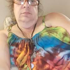 So, I used card 52 from sarah renae clarks color cube, kalour watercolour  pencils( yeah, I'm not going to add water but thought about it) pic is from  worlds of wonder by