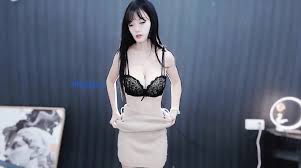 裸舞万元定制❤️网易CC 梦甜合集 56v+17.3g  夸克- 国产视频- 司机社