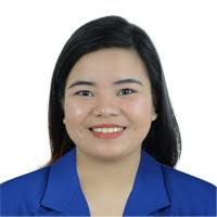 Andrea Maye's Instagram, Twitter & Facebook