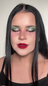 Shimmery Eyeshadow Palette Inspired by Crystal