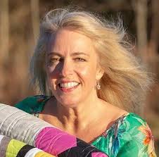 Amazon.com: 50 Fat Quarter Makes: Fifty Sewing Projects Made Using Fat  Quarters eBook : Various Contributors, Verso, Ame , Avery, Jo, Betts,  Elizabeth, Burdon, Ali, Fincham, Jessie, Fordham, Lisa, Horler, Louise,  Kosbab,