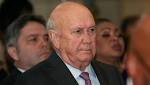 Mandla Mandela wishes Klerk speedy