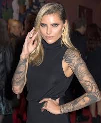 First arsch, pola x, amundsen der pinguin. Who Is Till Lindemann Dating Till Lindemann Girlfriend Wife