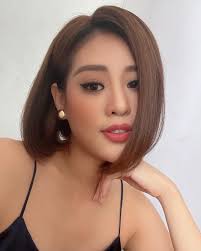 Cô là hoa hậu hoàn vũ việt nam 2019 và sẽ là đại diện việt nam tại đấu trường nhan sắc lớn nhất hành tinh hoa hậu hoàn vũ 2020. Khanhvannguyen25 Vans Girls Girl Photos Beauty
